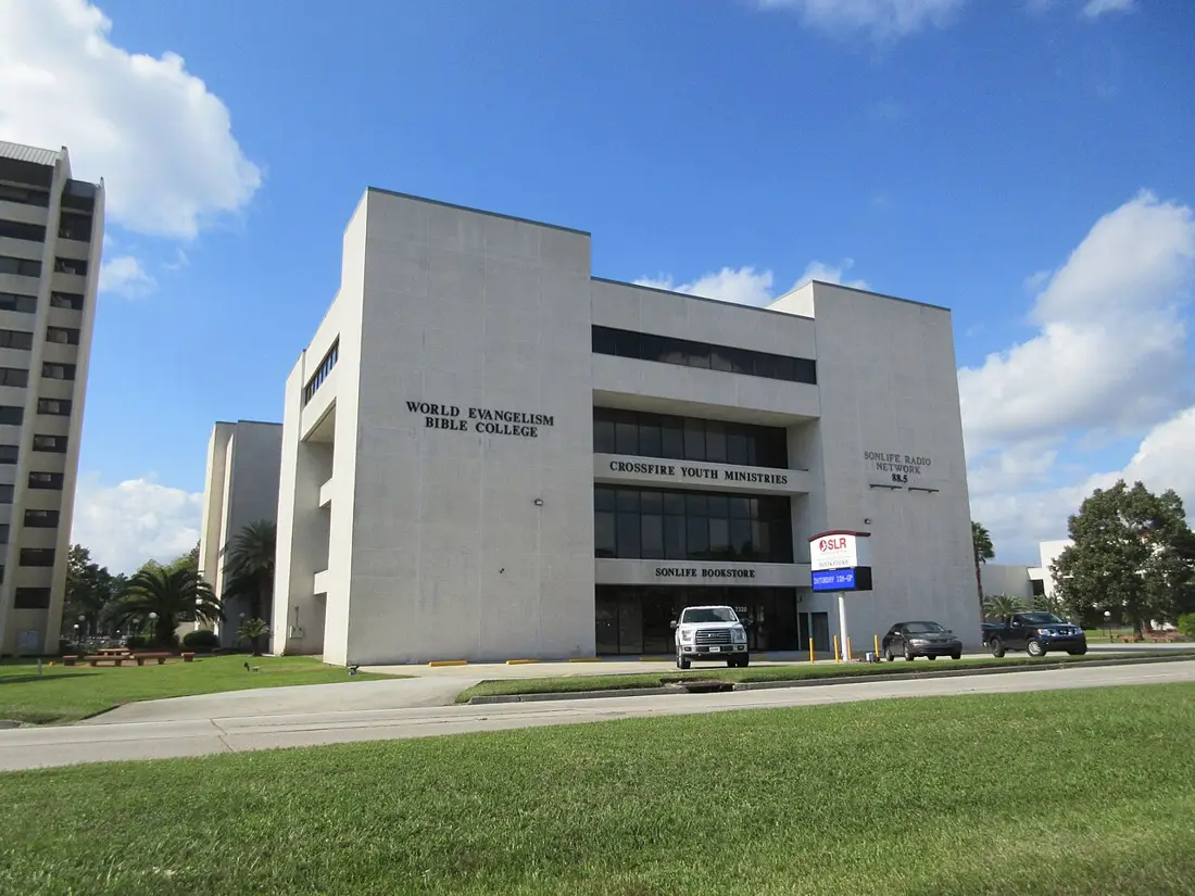 Tree services in Bluebonnet