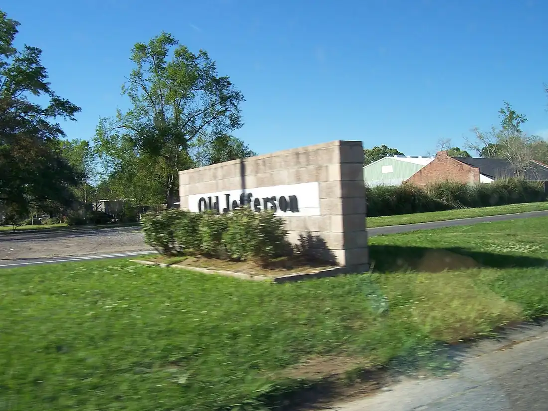 Tree services in Old Jefferson